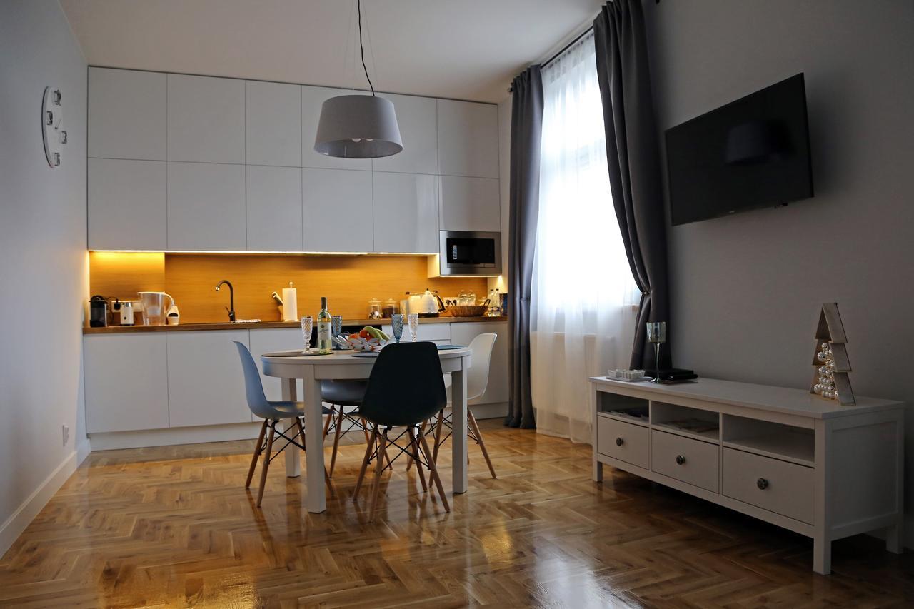 Grey Apartments Kosciuszko คราคูฟ ภายนอก รูปภาพ